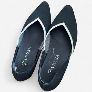 Vivaia Pointed-Toe V-Cut Flats Vienna 2.0 in Deep Ebony Black 38.5 US 7.5